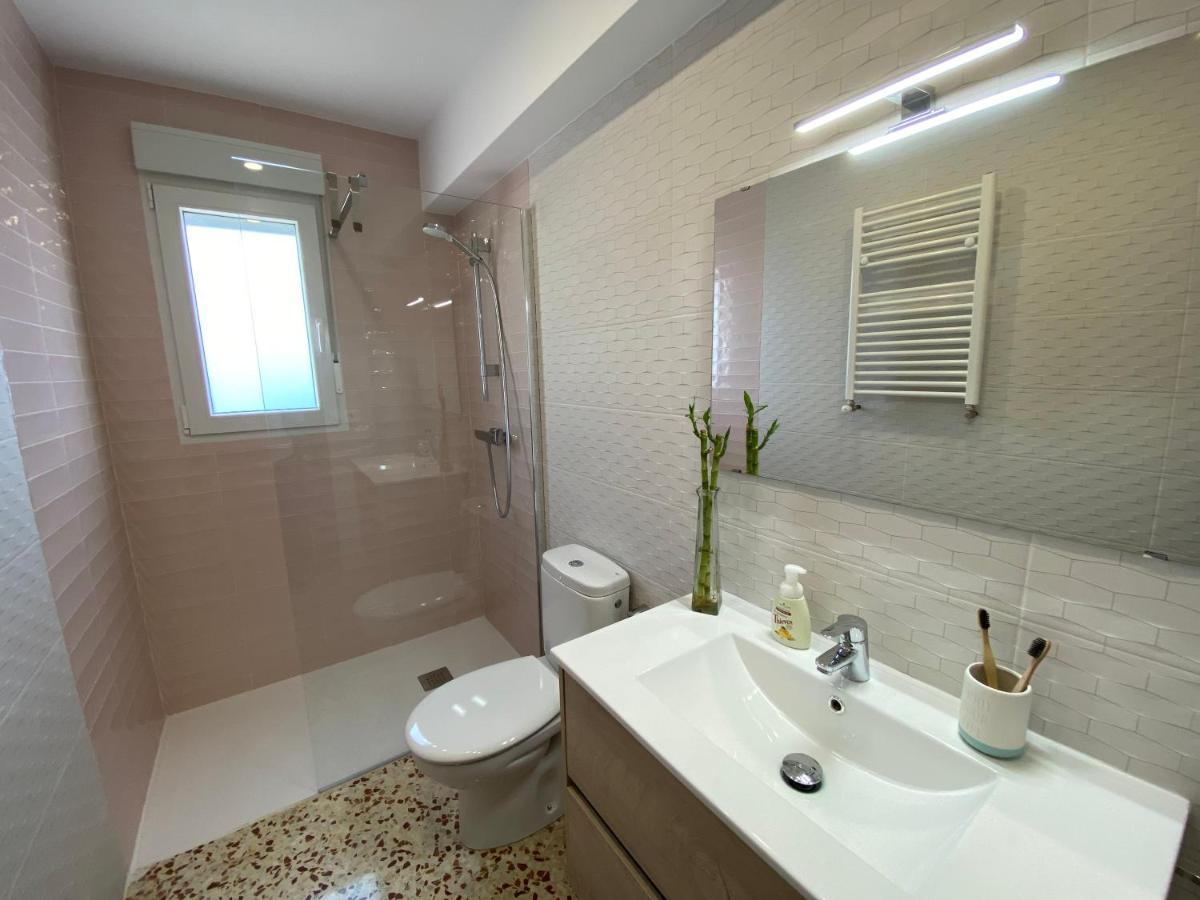 Con Piscina, Soleada, Tranquila Y Centrica Villa Calpe